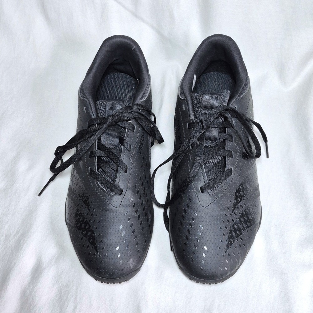 Adidas Predator indoor shoes black lace up womens 7.5
